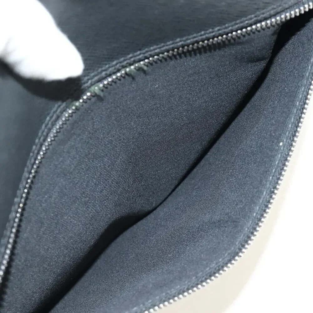 Louis Vuitton Taiga Saratov GM Shoulder Bag Black